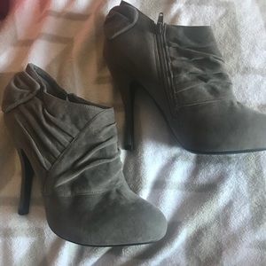 Shi heels